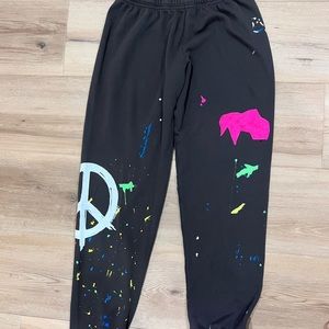 Lauren Moshi Tanzy Brush Peace sweatpant size S